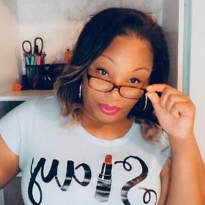 Meet your Posher, Dee